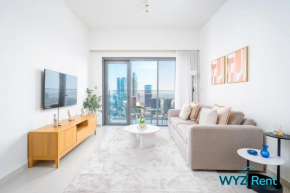 Sleek 1 BR in Burj Royale with Canal View